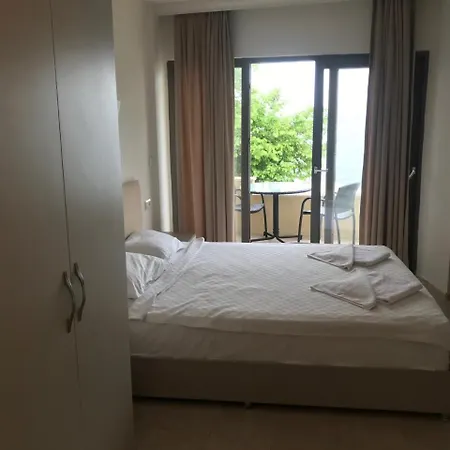 Can Apartments דירה *